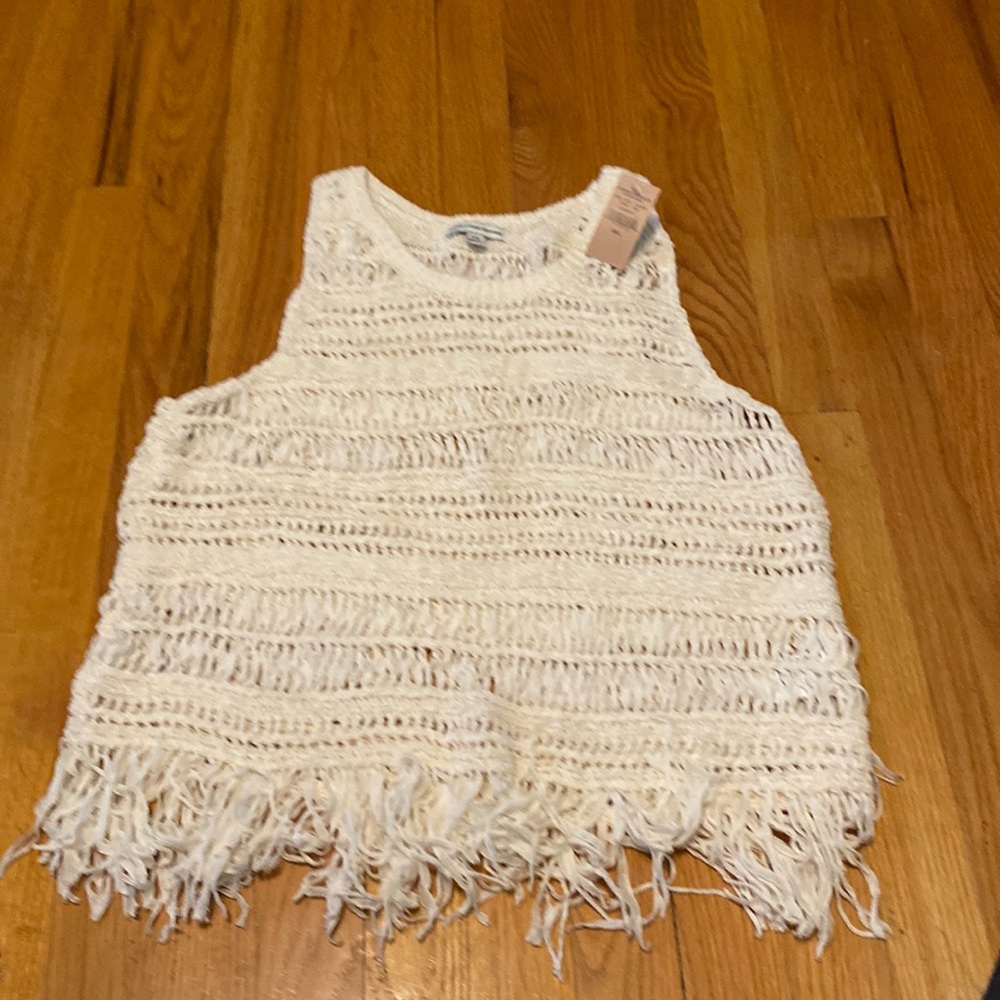 Cream top Large  from American Eagle 🦅